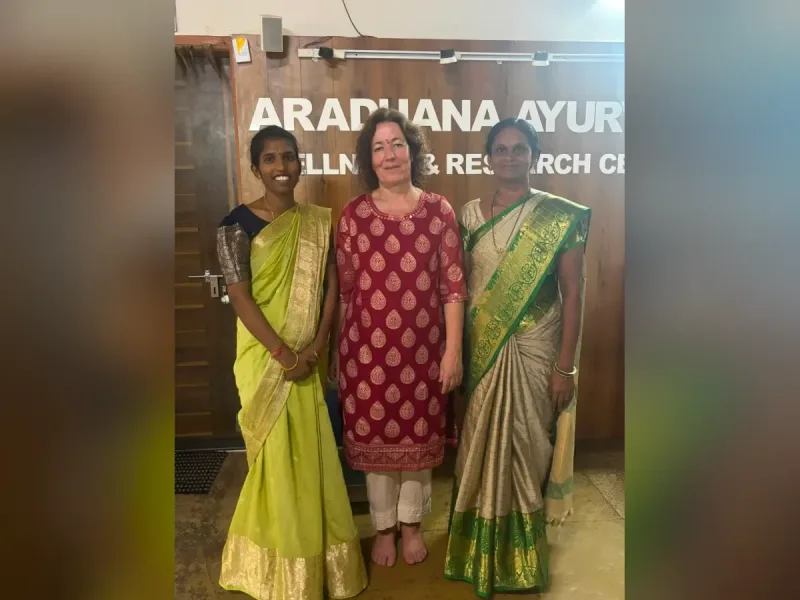 Mariló González en el Aradhana Ayurveda Wellness & Research Center, India